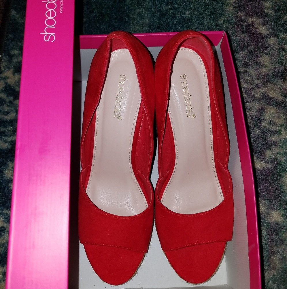 Size 11 wedges